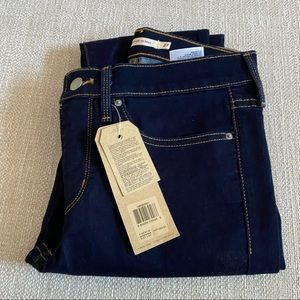 Levis Womens 311 Shaping Skinny Jeans NWT